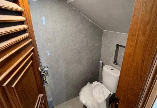 The Johar Mansion - Hunian Klasik Mediterania dengan Kolam Renang Pribadi