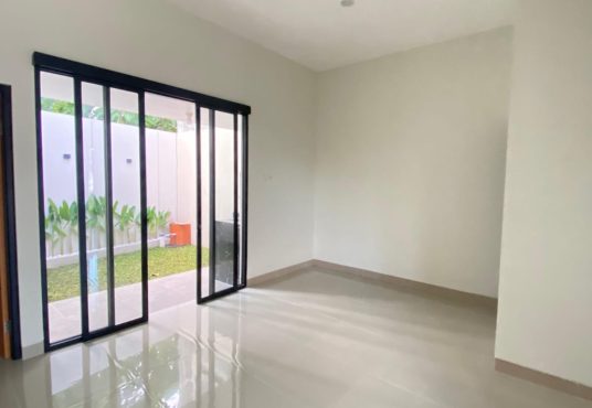 Rumah Limasan Modern Lingkungan Cluster Utara Pasar Godean