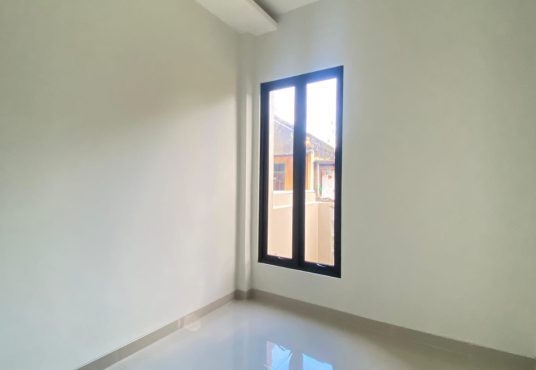 Rumah Limasan Modern Lingkungan Cluster Utara Pasar Godean