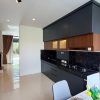 Rumah modern 2 lantai dengan desain kontemporer furnished siap huni Strategis di Tajem Maguwo