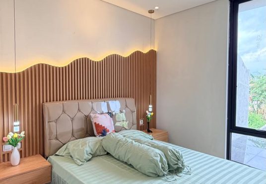 Rumah modern 2 lantai dengan desain kontemporer furnished siap huni Strategis di Tajem Maguwo