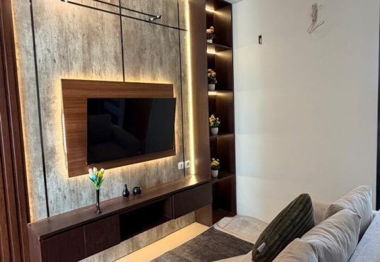 Rumah modern 2 lantai dengan desain kontemporer furnished siap huni Strategis di Tajem Maguwo