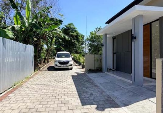 Rumah Minimalis Limasan Sleman Lokasi Strategis Dekat Stadion Maguwo