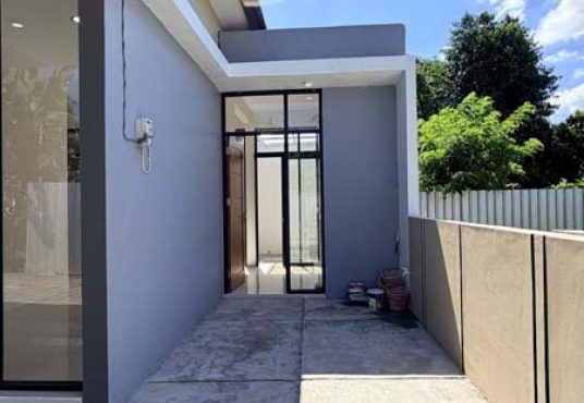 Rumah Minimalis Limasan Sleman Lokasi Strategis Dekat Stadion Maguwo