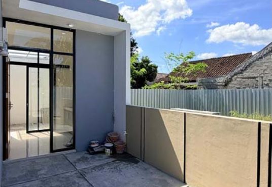 Rumah Minimalis Limasan Sleman Lokasi Strategis Dekat Stadion Maguwo