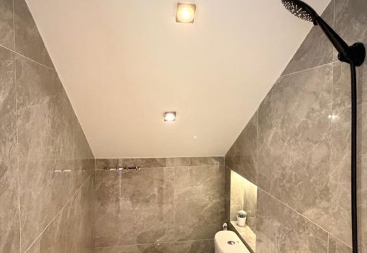 Rumah Mewah 2 Lantai Konsep Villa dengan Private Pool di Wedomartani dekat Jogjabay