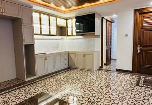 Rumah Mewah 3 Lantai Banyuraden Gamping Sleman