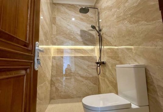 Rumah Mewah 3 Lantai Banyuraden Gamping Sleman