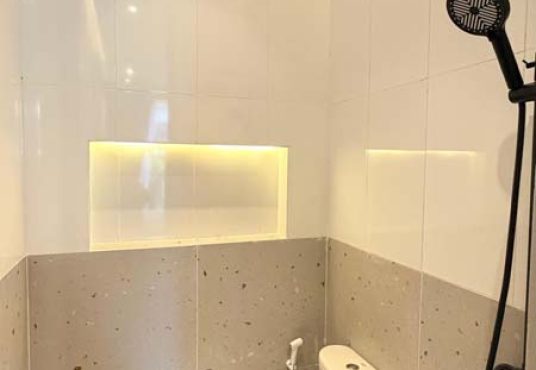 Rumah Baru Industrial Modern Furnished Dalam Perumahan One Gate System Jakal Km 14