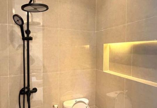 Rumah Baru Industrial Modern Furnished Dalam Perumahan One Gate System Jakal Km 14