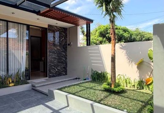 Rumah Baru Industrial Modern Full Furnished di Purwomartani