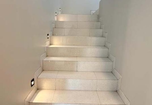 Rumah Mewah Modern 2 Lantai Smart Home dekat Jogjabay