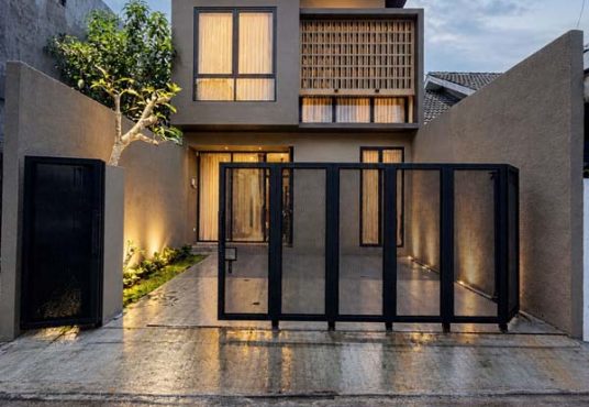 Rumah 2 Lantai Kontemporer Full Furnished Dekat UGM