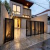 Rumah 2 Lantai Kontemporer Full Furnished Dekat UGM