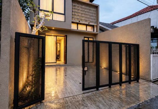 Rumah 2 Lantai Kontemporer Full Furnished Dekat UGM