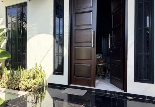 RUMAH MEWAH AMERICAN CLASSIC PURWOMARTANI