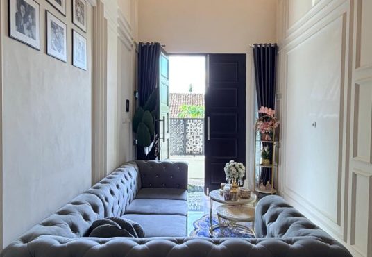 RUMAH MEWAH AMERICAN CLASSIC PURWOMARTANI