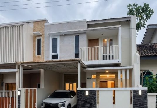 Rumah 2 Lantai di Perumahan Banteng Jl. Kaliurang km 8