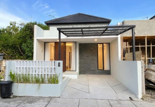 Rumah Cantik Limasan Modern di Karangjati Tamantirto dekat Kampus UMY