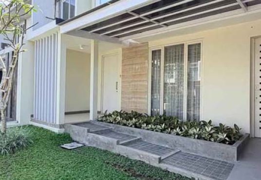 RUMAH MEWAH 2 LANTAI ISTIMEWA DI GREENHILLS RESIDENCE YOGYAKARTA
