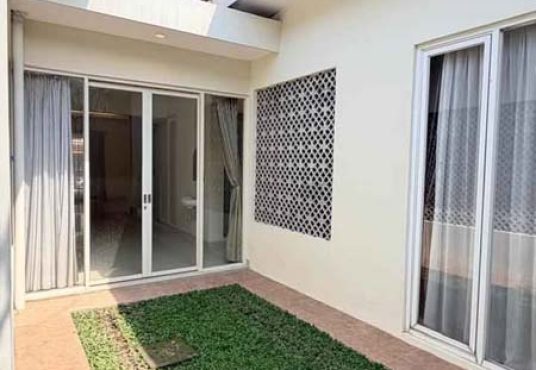 RUMAH MEWAH 2 LANTAI ISTIMEWA DI GREENHILLS RESIDENCE YOGYAKARTA