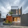Rumah Modern Etnik Estetik dalam mini cluster di Kasongan