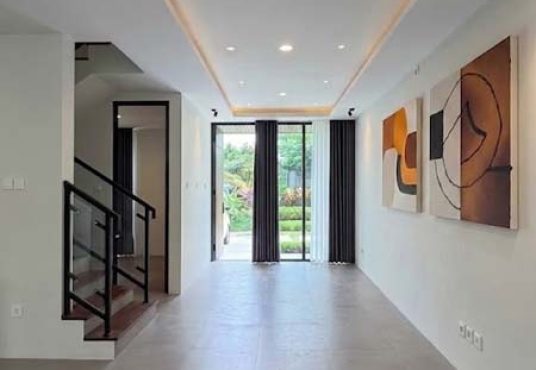 Rumah 2 lantai Full Furnished di Jalan Kaliurang KM 10 dekat UII dan UGM