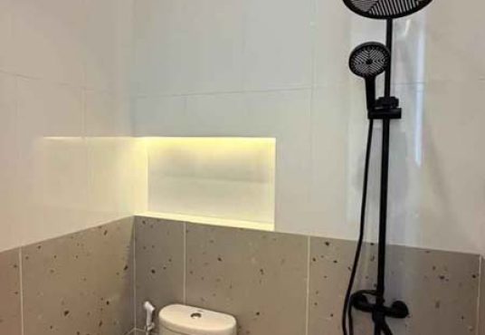 Rumah 2 lantai Full Furnished di Jalan Kaliurang KM 10 dekat UII dan UGM