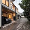 Rumah Baru Modern 2 Lantai Kontemporer Premium di Area Perumahan Jalan Kaliurang KM 6