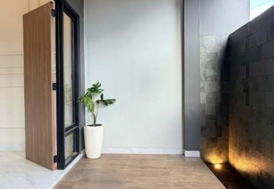 Rumah Baru Modern 2 Lantai Kontemporer Premium di Area Perumahan Jalan Kaliurang KM 6