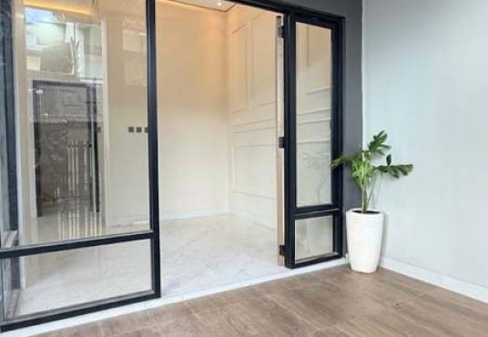 Rumah Baru Modern 2 Lantai Kontemporer Premium di Area Perumahan Jalan Kaliurang KM 6
