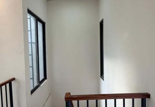 Rumah Baru Modern 2 Lantai Kontemporer Premium di Area Perumahan Jalan Kaliurang KM 6