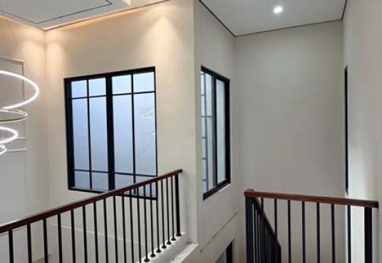 Rumah Baru Modern 2 Lantai Kontemporer Premium di Area Perumahan Jalan Kaliurang KM 6