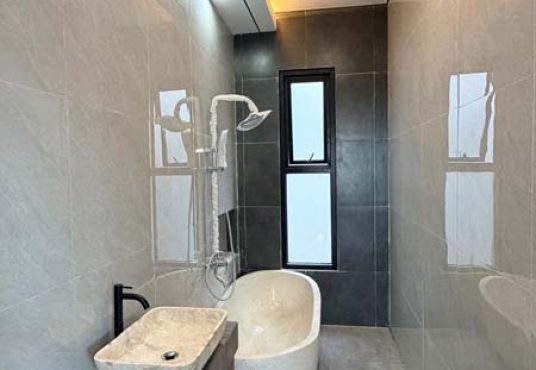Rumah Baru Modern 2 Lantai Kontemporer Premium di Area Perumahan Jalan Kaliurang KM 6