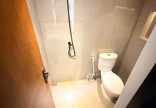 Rumah Cantik Kontemporer Modern 2 lantai Furnished di Jalan Kaliurang Km 9