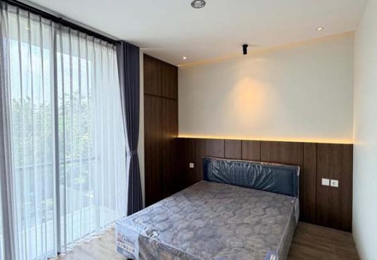 Rumah Cantik Kontemporer Modern 2 lantai Furnished di Jalan Kaliurang Km 9
