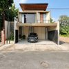 Rumah 2 Lantai Kontemporer Full Furnished di Maguwoharjo dekat Kampus Respati