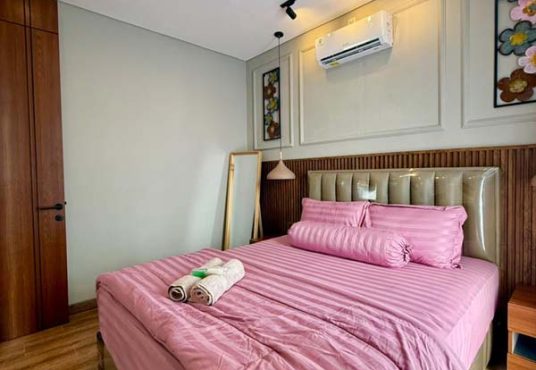 Rumah 2 Lantai Kontemporer Full Furnished di Maguwoharjo dekat Kampus Respati