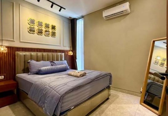 Rumah 2 Lantai Kontemporer Full Furnished di Maguwoharjo dekat Kampus Respati