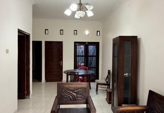 Rumah Strategis 2 lantai dalam perumahan Sawitsari dekat UGM