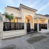 Rumah Mewah Desain Klasik Mediteran Modern Utara Jogja Bay