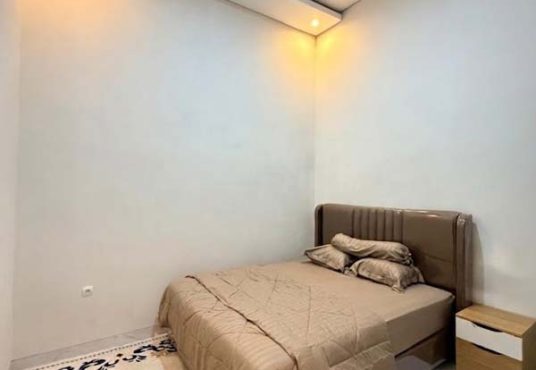 Rumah Mewah Desain Klasik Mediteran Modern Utara Jogja Bay