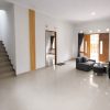 Rumah 2 lantai Semi Furnished Tanah Luas Tamanmartani dekat Exit Tol Purwomartani