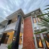 Rumah 2 lantai Semi Furnished Tanah Luas Tamanmartani dekat Exit Tol Purwomartani