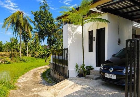 FOR SALE – VILLA PRIVATE POOL JALAN PALAGAN KM 14 SLEMAN YOGYAKARTA
