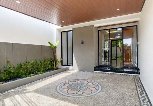 Rumah Baru 2Lantai Kontemporer Jakal km 13 Dekat Kampus UII