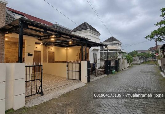 Rumah Cantik Siap Huni dalam Perumahan Cluster di Condongcatur