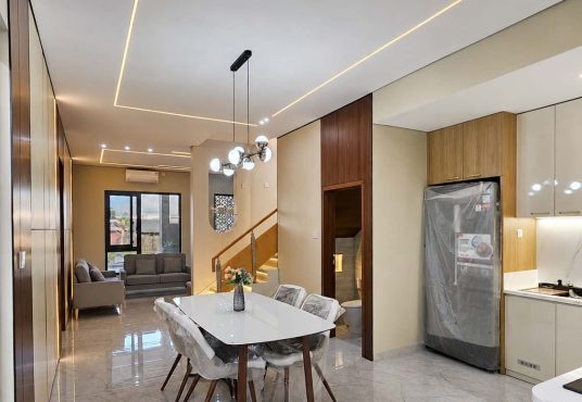 Bumi Sentosa 2 - Dijual Rumah 2 Lantai Baru Full Furnished Dekat SD Model