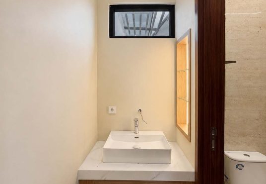 Bumi Sentosa 2 - Dijual Rumah 2 Lantai Baru Full Furnished Dekat SD Model