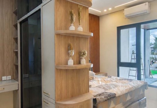 Bumi Sentosa 2 - Dijual Rumah 2 Lantai Baru Full Furnished Dekat SD Model